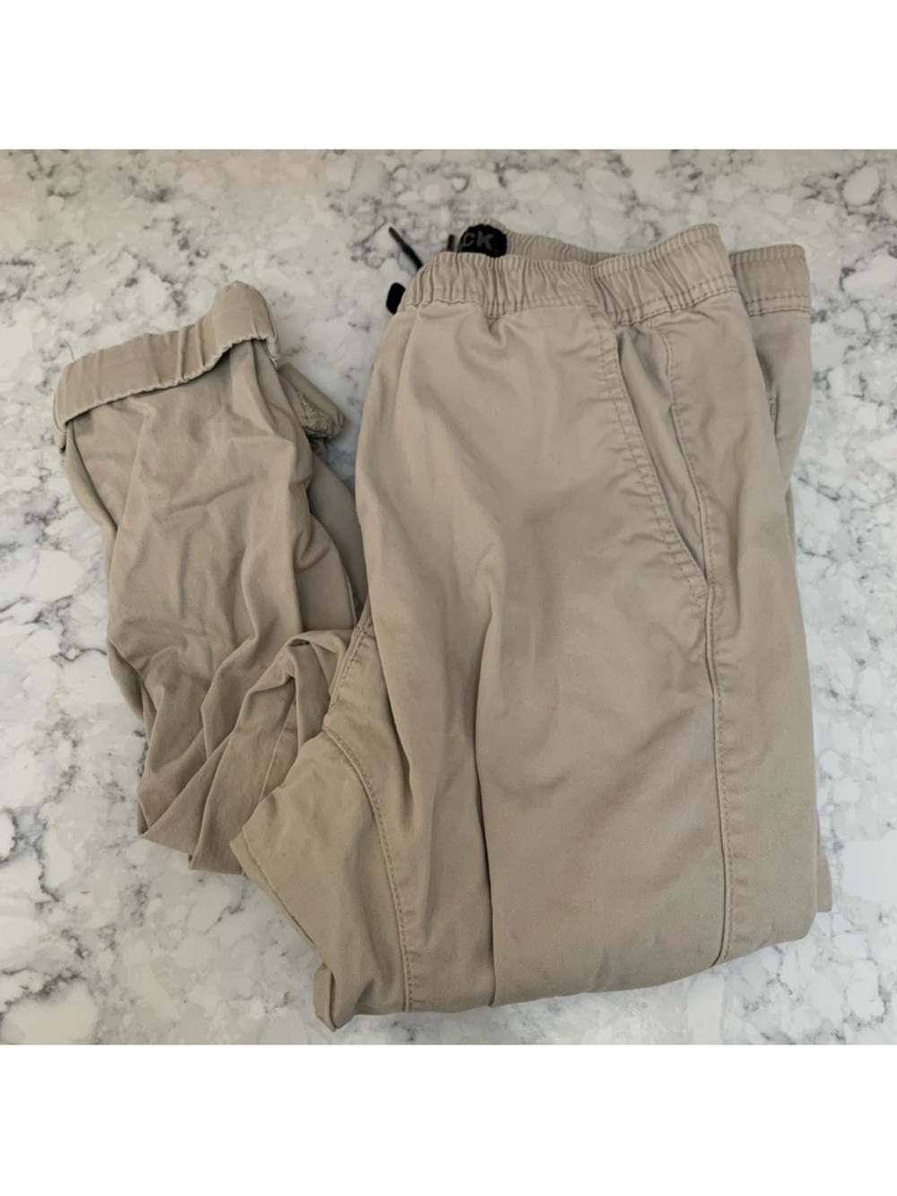 Men's Elastic-Waist Chino Pants in Khaki